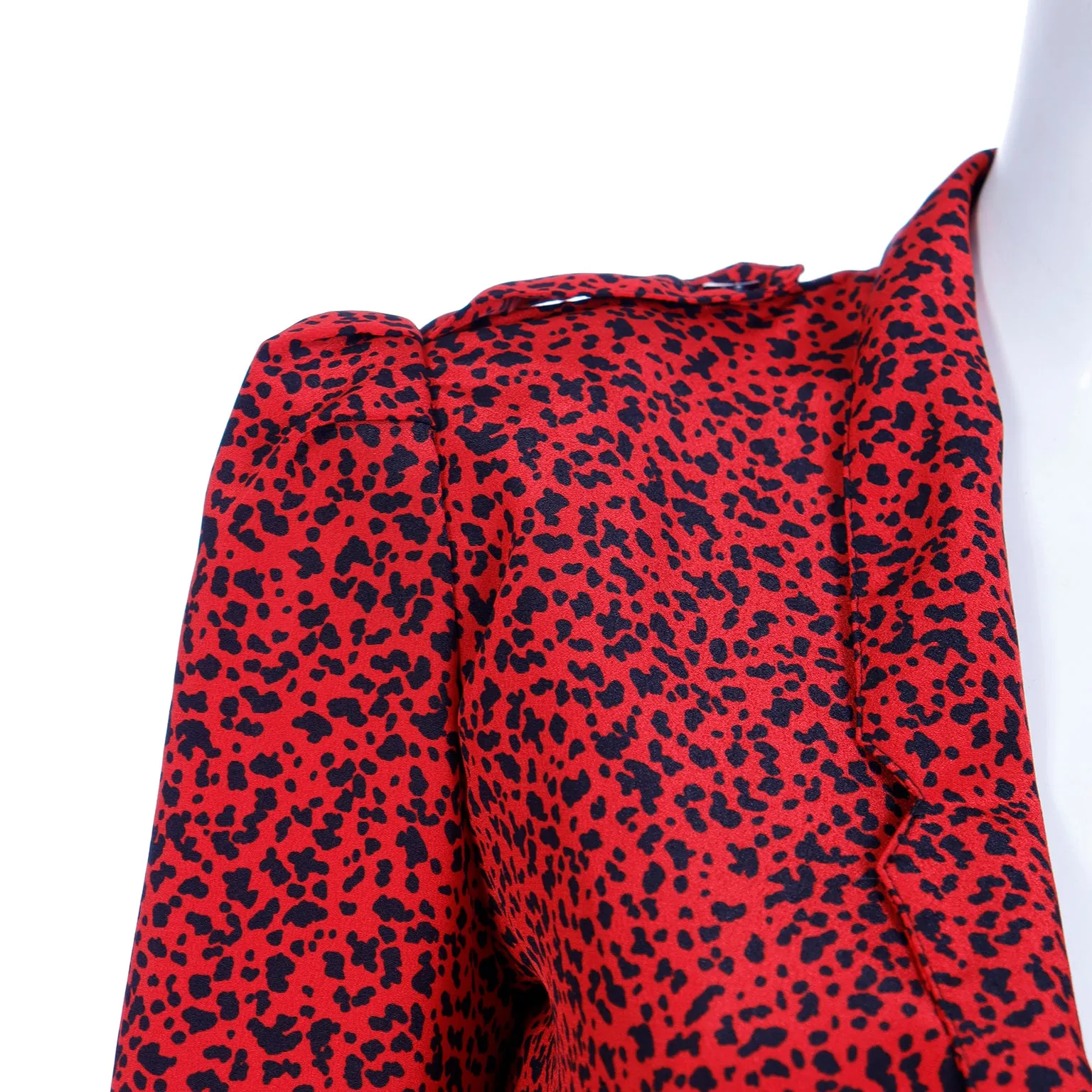 1980s Vintage Red & Black Print Silk Drop Waist Dress w Ribbed Knit Trim
