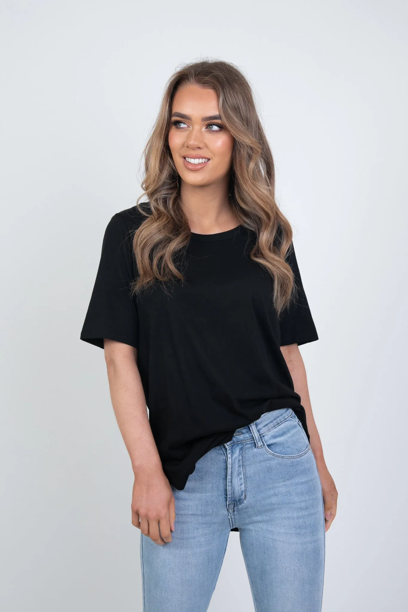'BETTY BASICS' ARIANA TEE - BLACK