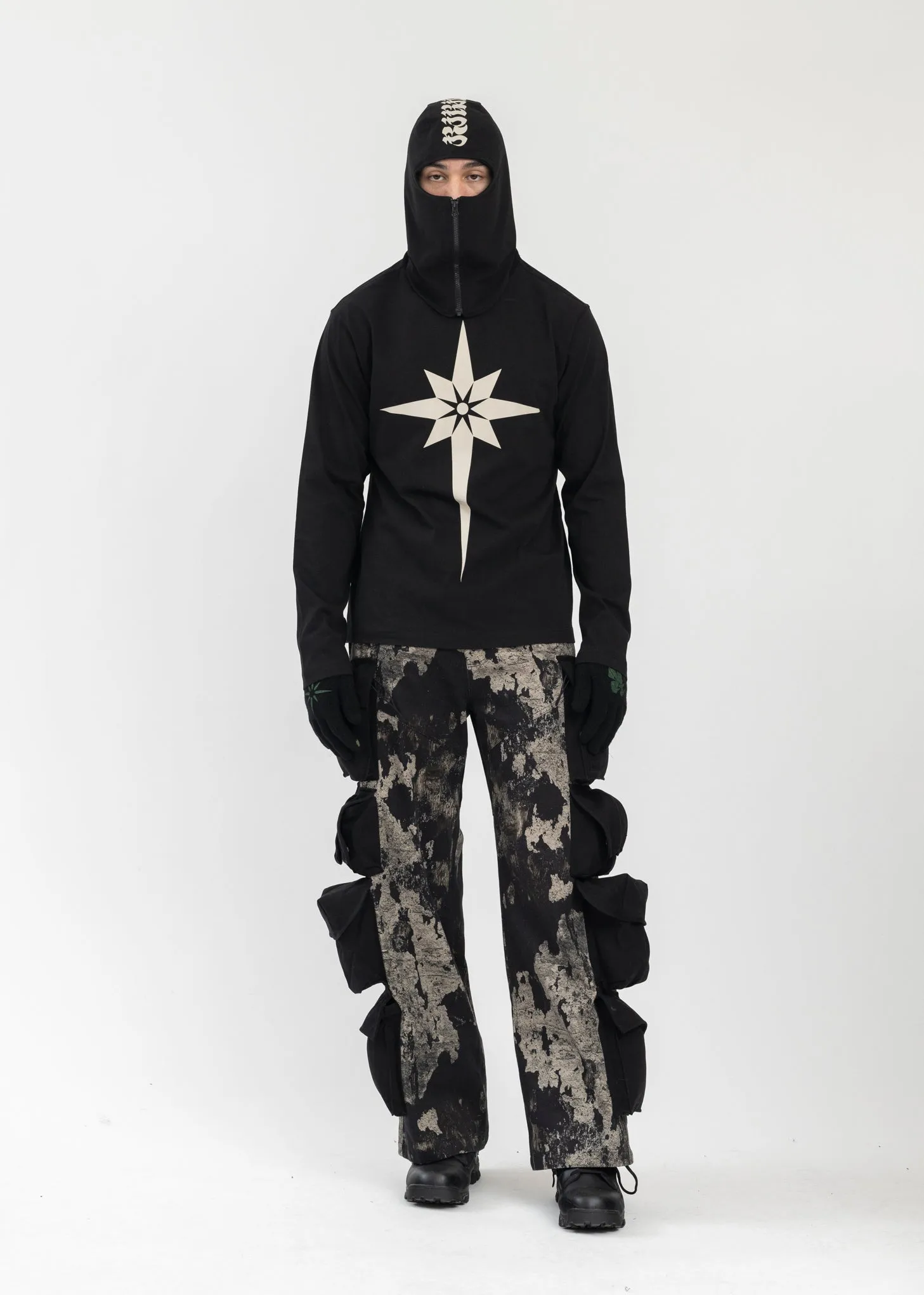 BLACK ORIGAMI PRINT MASK LS T-SHIRT