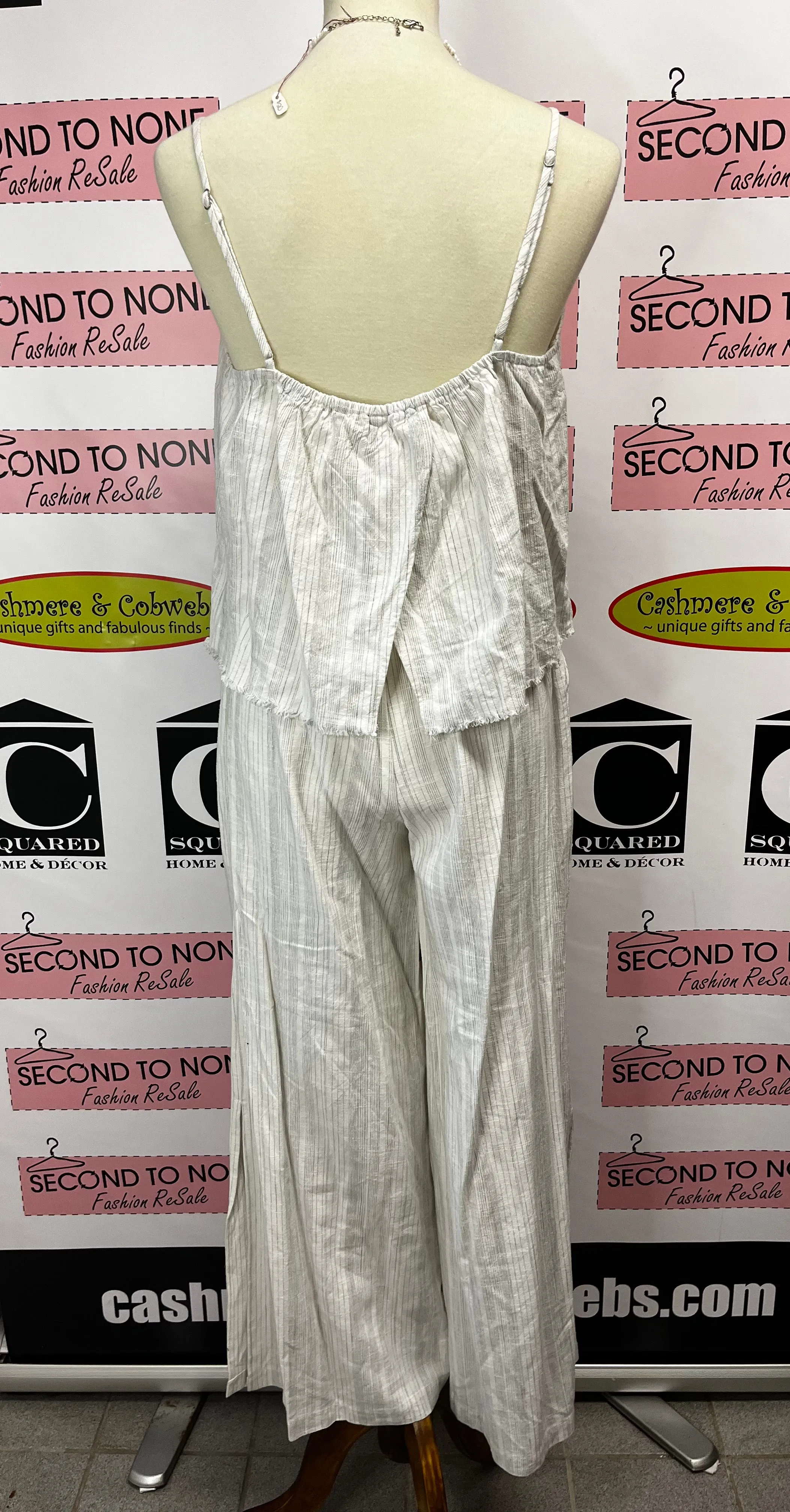 Gentle Fawn Linen Set (Size S/M)