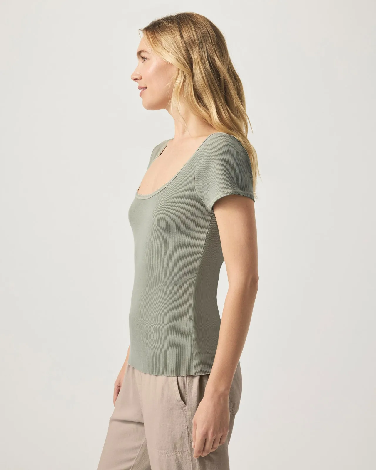Posie Scoop Neck Short Sleeve Tee