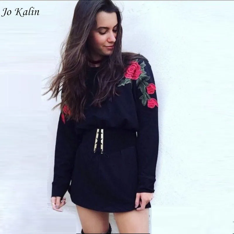 Sleeve Flower Embroidery Long Sweatshirt