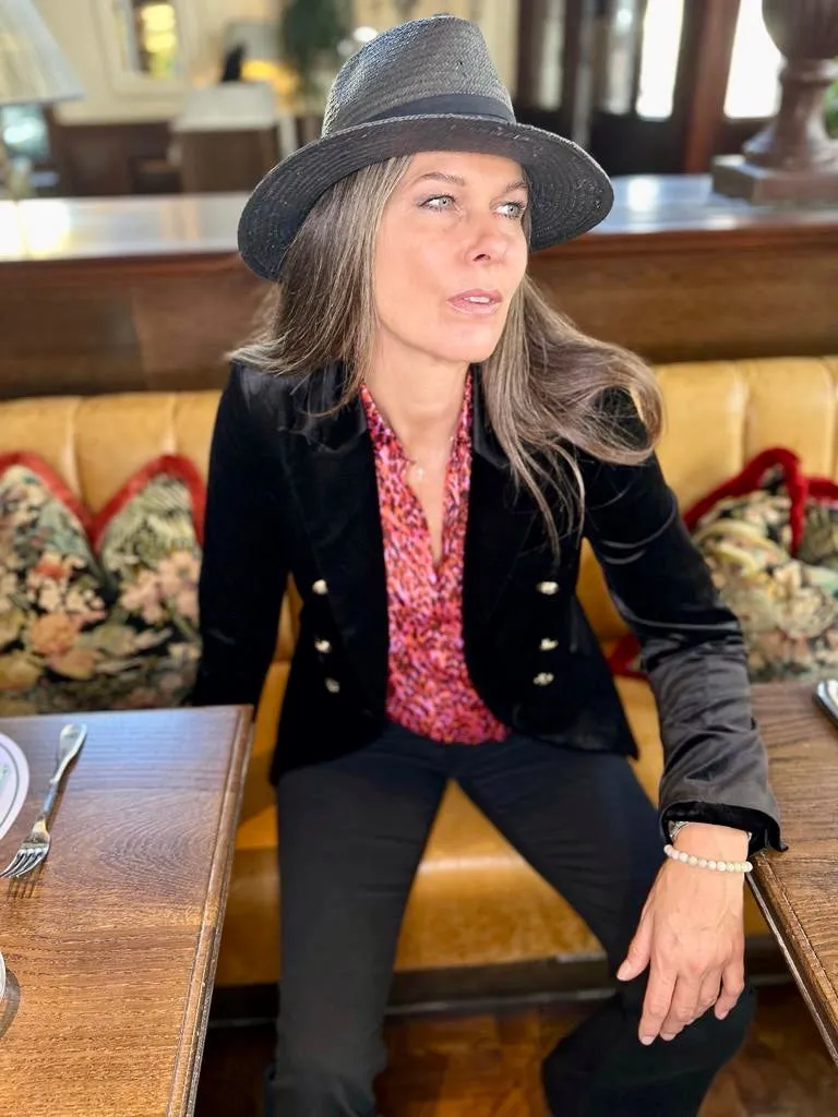 Victoria Velvet Blazer Black