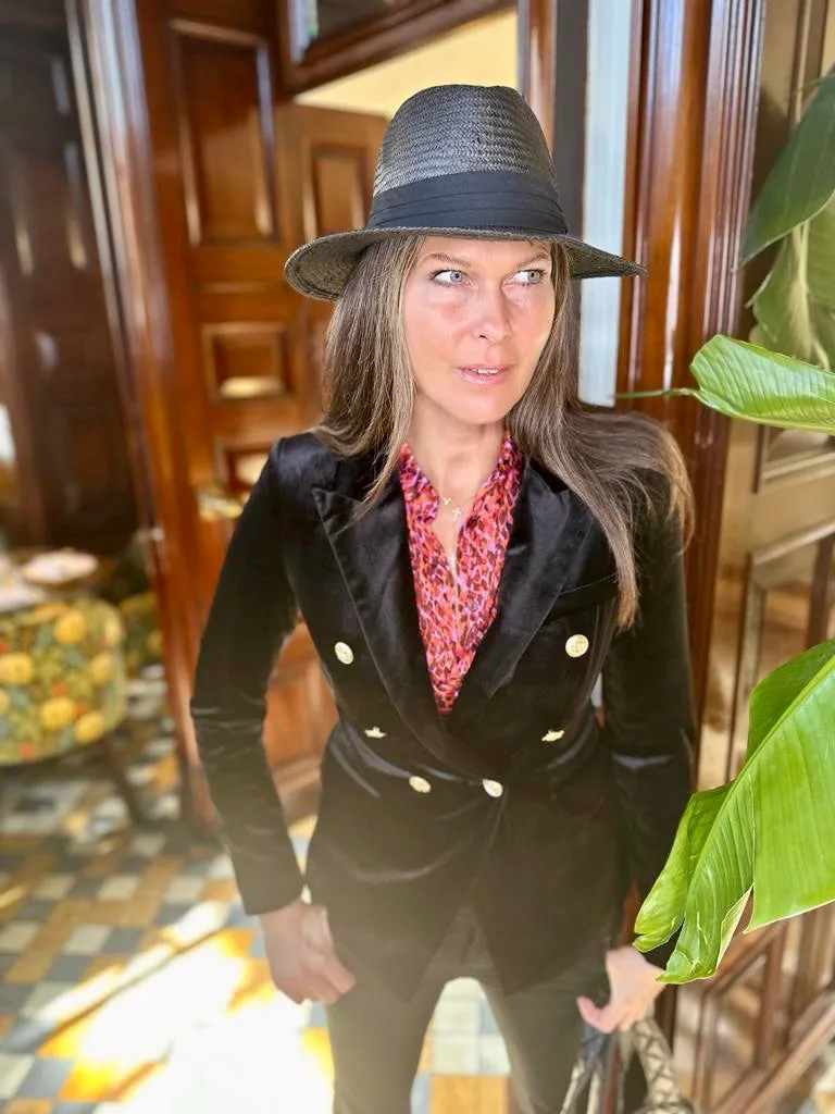 Victoria Velvet Blazer Black