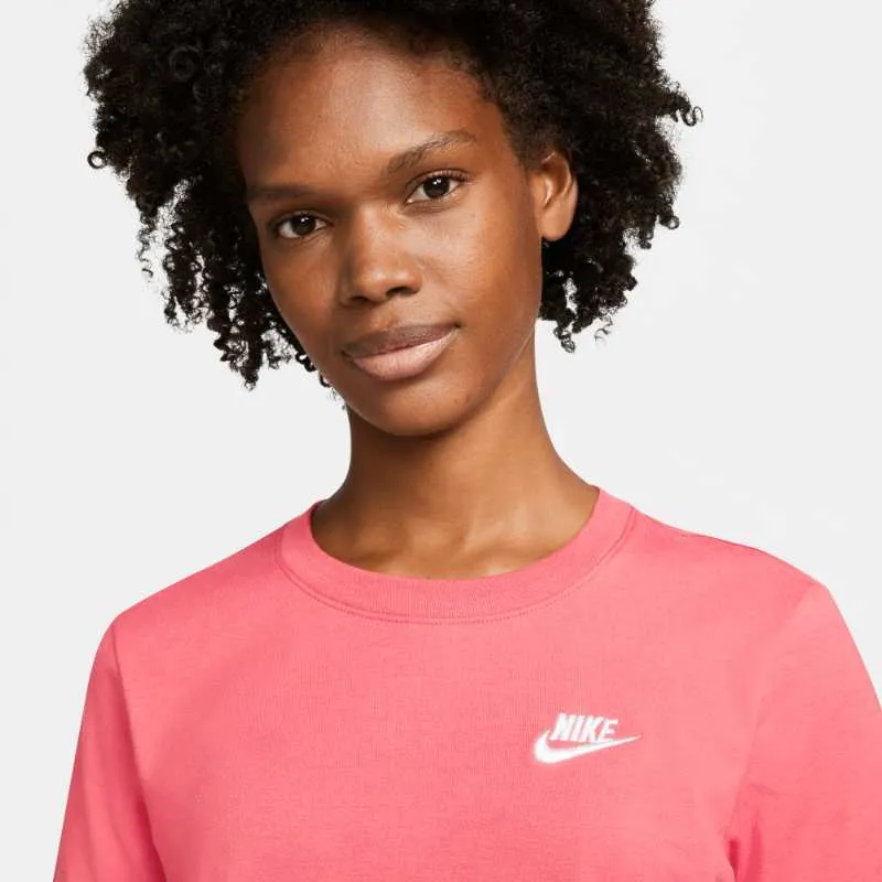 Women's Nike Essential Embroidered Logo Club Tee (Archaeo Pink)(DN2394-622)(Standard Fit)